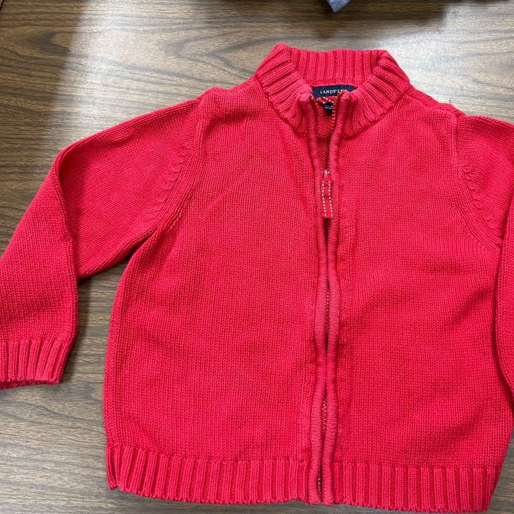 Land’s End red cardigan sweater with zipper pull. Kid Medium 5-6